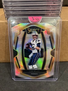 2018 Panini Select - Premier Level Tom Brady #166 Silver Prizm - Picture 1 of 2