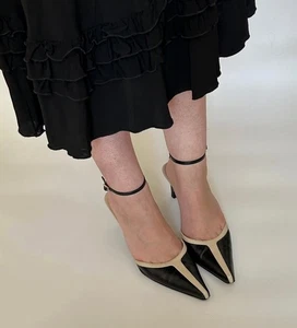 GUCCI Tom Ford Black & Cream Ankle Strap Pointed Toe Pumps, Size 37 C - Picture 1 of 8