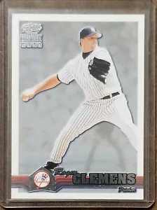 Tarjeta de béisbol Pacific Paramount 2000 plateada #156 de Roger Clemens de los Yankees de Nueva York - Imagen 1 de 2