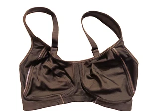 Marks & Spencer UK 30DD Black Wire Free Sports Bra With Crossback Option - Picture 1 of 3