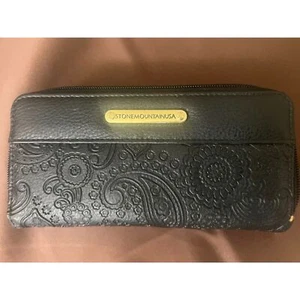 Stone Mountain Leather Embossed Black Paisley Double Zippered Wristlet - Picture 1 of 5