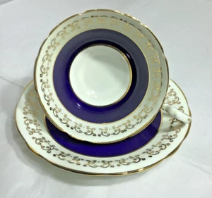 Vintage Aynsley Bone China Gold and Cobalt Blue Teacup Cup with Saucer - Picture 1 of 11
