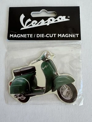 VESPA OEM TROQUELADO Imán JUGUETE RECORTADO MOTOCICLETA SCOOTER (Verde Vespa Especial) Foto 1 de 2