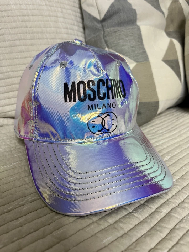 Cappello da baseball Moschino iridescente faccina sorridente nuovo con etichetta - Immagine 1 di 4