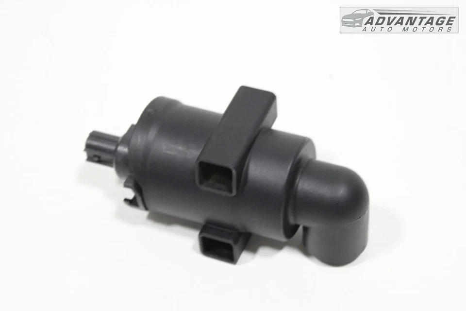2014-2019 MERCEDES BENZ CLA250 2.0L FUEL VAPOR CANISTER PURGE VENT SOLENOID OEM - Image 1 of 4