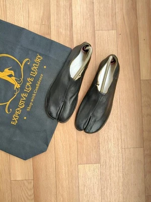 MAISON MARGIELA  TABI BABOUCHE  FLATS  SIZE EU 35  , 5  US , 2 UK - Image 1 of 4