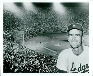 1960s Wally Moon LA Dodgers ROY All Star Original News Service Photo