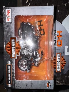 Maisto 1:18 1966 FLH Electra Glide Sports Model Diecast Metal Motorcycle - Picture 1 of 2