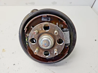 Honda Civic 2003-2005 husillo trasero derecho pasajero nudillo tambor ABS fabricante original Foto 1 de 4