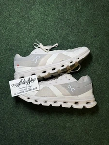 Scarpe On Cloudrunner donna 11 grigio bianco running passeggio atletica sneaker svizzera - Foto 1 di 13