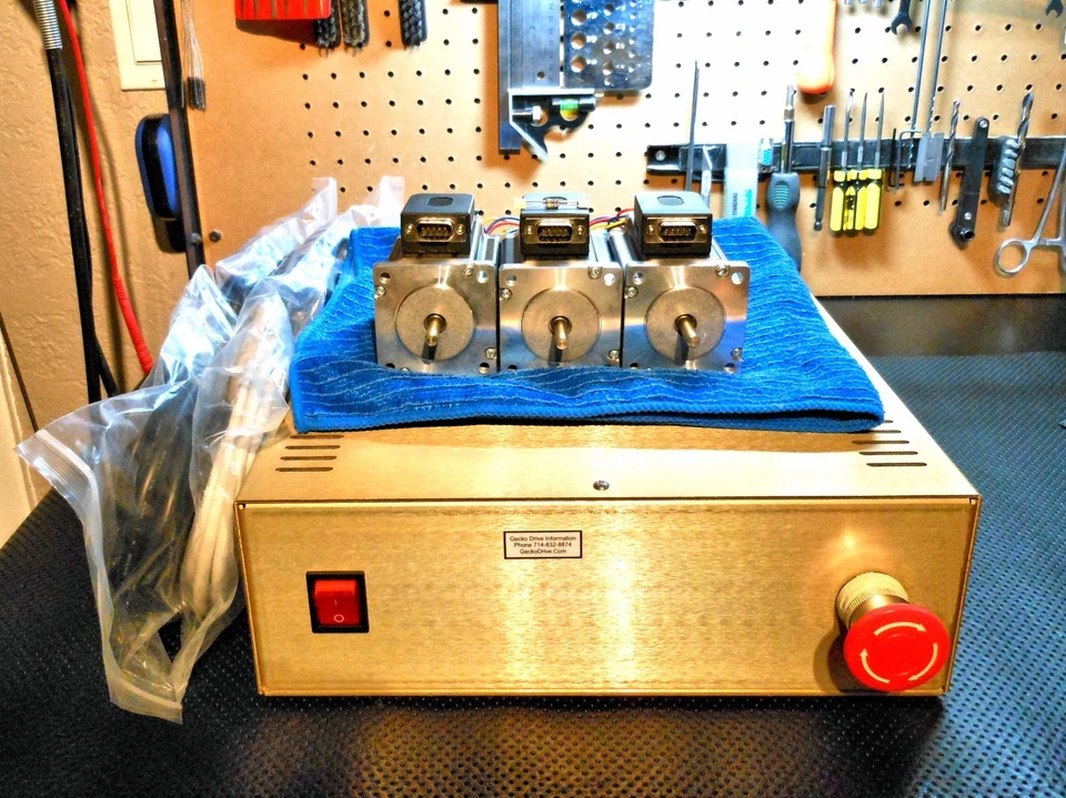 Gecko G540 CNC Motion Control System 48v 12.5a & 3 Nema 23 600oz in 3.5A Motors  - Image 1 of 4