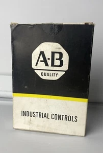 Allen-Bradley 42GDU-9005 PhotoSwitch Sensor - Picture 1 of 8