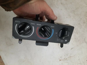 97 - 03 FORD REAR A/C HEATER CLIMATE CONTROL TEMPERATURE EXPEDITION - Picture 1 of 3