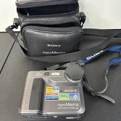 Sony MVC-FD73 Mavica Floppy Disk Digital Camera 10X Optical Zoom w/Case & Manual - Image 1 of 4