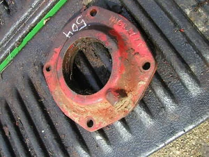 Tapa de buje de extremo de eje original para tractor Farmall 504 - Imagen 1 de 2