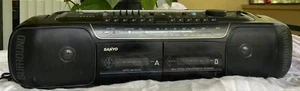 Vintage Radio Stereo Ghettoblaster Sanyo Dual Cassette Surround Radio Model No M W 738 - Bild 1 von 14