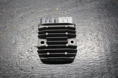 04-05 KAWASAKI NINJA ZX10R ZX10 RECTIFIER VOLTAGE REGULATOR 21066-0008 - Image 1 of 4