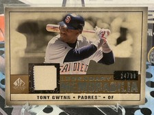 2009 SP Legendary Cuts Tony Gwynn Game Used Jersey Relic 24/99 Padres
