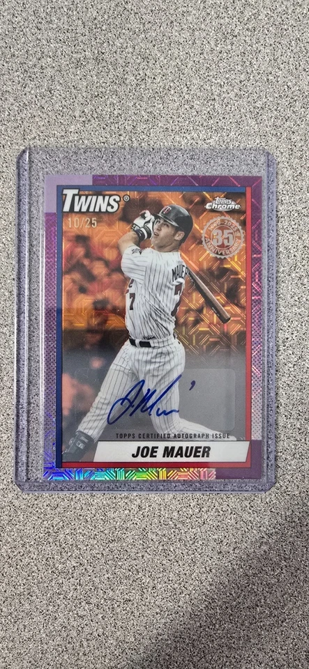 2025 Topps Update Silver P Joe Mauer 1990 Chrome Orange Mojo Refractor Auto  /25 - Image 1 of 4