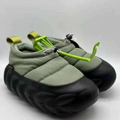 Crocs Overpuff Cordura Shorty Shoes Women 7 Moss Green Black 210920-3WP - Image 1 of 4