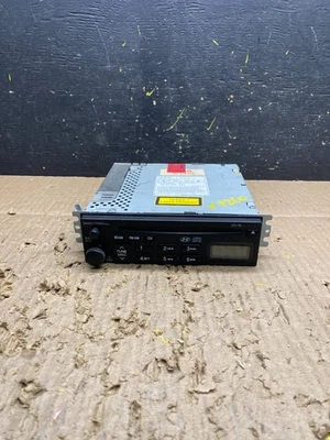 Hyundai Accent Radio AM/FM 2003 a 2006 reproductor de CD OEM V7260 DG Foto 1 de 4