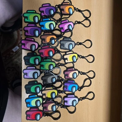 Lote de llaveros Among US suministros de fiesta 23 piezas en total nuevo plástico multicolor Foto 1 de 3