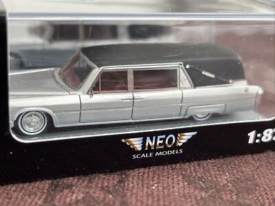 Neo Scale Models 87612 Cadillac S&S Landau Hearse 1966 silber schwarz 1:87 OV 13 - Bild 1 von 4