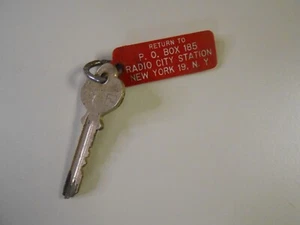 Vintage Key Fob Radio City Station New York Room 1953 - Picture 1 of 6