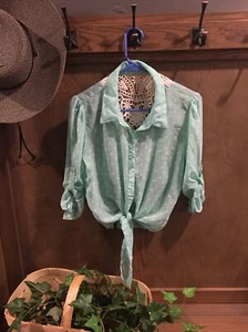 No Boundaries Women's 3/4 Sleeve Blouse Sheer & Lace Back Minty Green Sz L Tie - Picture 1 of 8