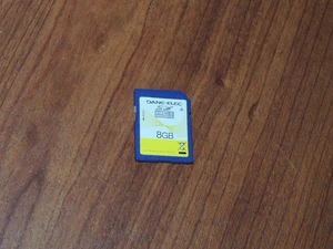 Dane-Elec 8GB SDHC Memory Card Class 4 - SD-F08G - Picture 1 of 1
