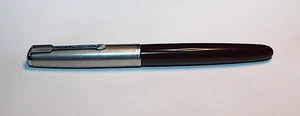 1948 PARKER 51 Plum Barrell Lustraloy Cap Aerometric Fountain Pen - Picture 1 of 15