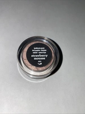 Bare Minerals Strawberry Mousse Mini Rare Eyeshadow .28g Bare Escentuals - Image 1 of 3