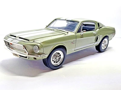 Ford Shelby Mustang GT 500 K 1968 Road Signature modelo de coche 1:18 Foto 1 de 4