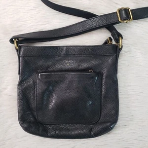 Fossil by Buckle Crossbody Bag Black Pebbled Leather Purse Handbag Lined Top Zip - Picture 1 of 12