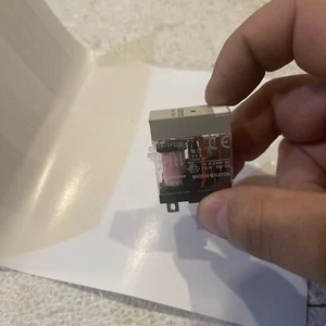 OMRON 5 Pin G2R-1-S AC120 (S) / G2R1SAC120S (BRAND NEW) (shelf 48) - Picture 1 of 4