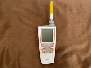 vaisala hm40 Handheld Temperature and Humidity Controller - Picture 1 of 13