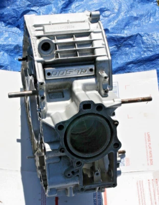 Honda GL500 1981-82 Silverwing OEM caja de motor con VIN#PC02E-2106852 Foto 1 de 4