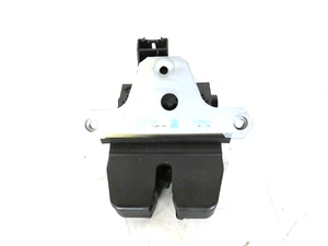 GENUINE FORD FOCUS MK3 TAILGATE LOCK ACTUATOR / CATCH 8M51 R442A66 DA 11-15 - Picture 1 of 2