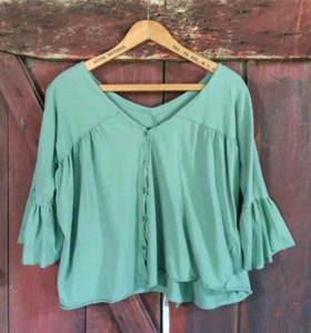 Daytrip Green Knit Button Front Shirt Womens Small 3/4 Bell Sleeves Cardigan - Picture 1 of 7