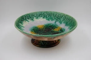 ANTIQUE ENGLISH MAJOLICA CENTERPIECE VASE - Picture 1 of 4
