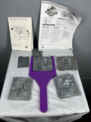 Lot Of 4 Creepy Crawlers Toymax Metal Molds Bugs, T-rex, The Lost World Dinosaur - Image 1 of 4