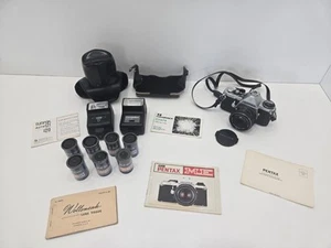 Asahi ME Pentax 50MM Film Camera With 2 Flash Lenses, & 7 Rolls of Film - Picture 1 of 12