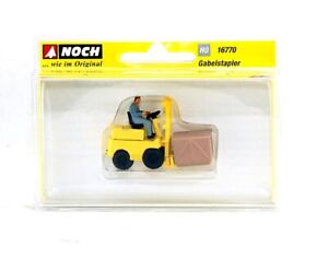 NOCH 16770 H0 1/87 Fork-lift truck with driver and load NIB