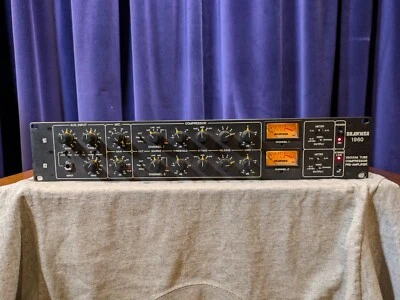 Drawmer 1960 tube mic pre - Image 1 of 4