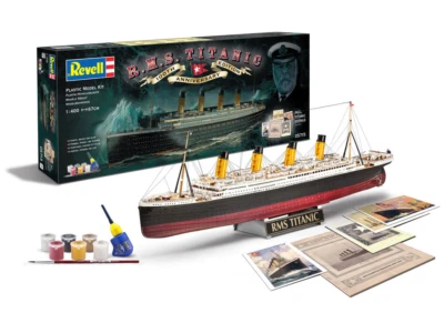 1/400 100th Anniversary Edition R.M.S. Titanic kit in plastica da colorare Nuovo - Immagine 1 di 3