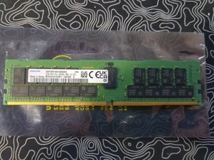 Samsung 32GB DDR4-3200 RDIMM M393A4K40DB3-CWE Server Memory RAM - Afbeelding 1 van 1