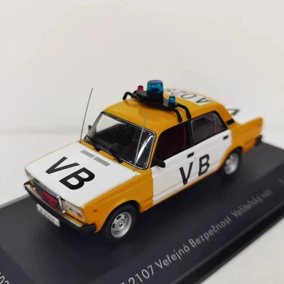 FOX 1/43 LADA VAZ 2107 VB Diecast Model - Image 1 of 4