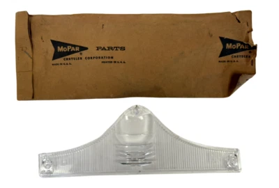 Luz de estacionamiento lateral izquierda Plymouth Belvedere Savoy Fury 1961 lente 2188377 nuevo de stock Foto 1 de 4