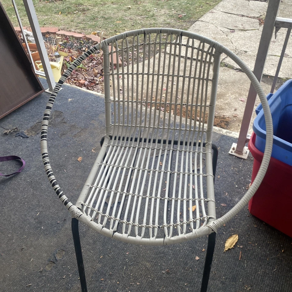 复古中世纪现代柳条藤铁环碟椅左一! — 第 1/4 张图片