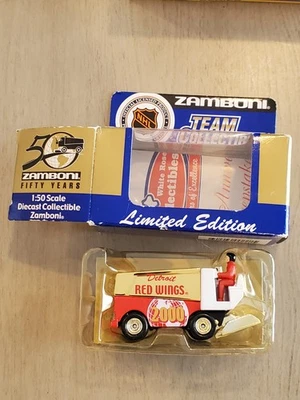 NHL Limited Edition Zamboni Team Collectible Detroit Red Wings b17 - Image 1 of 2